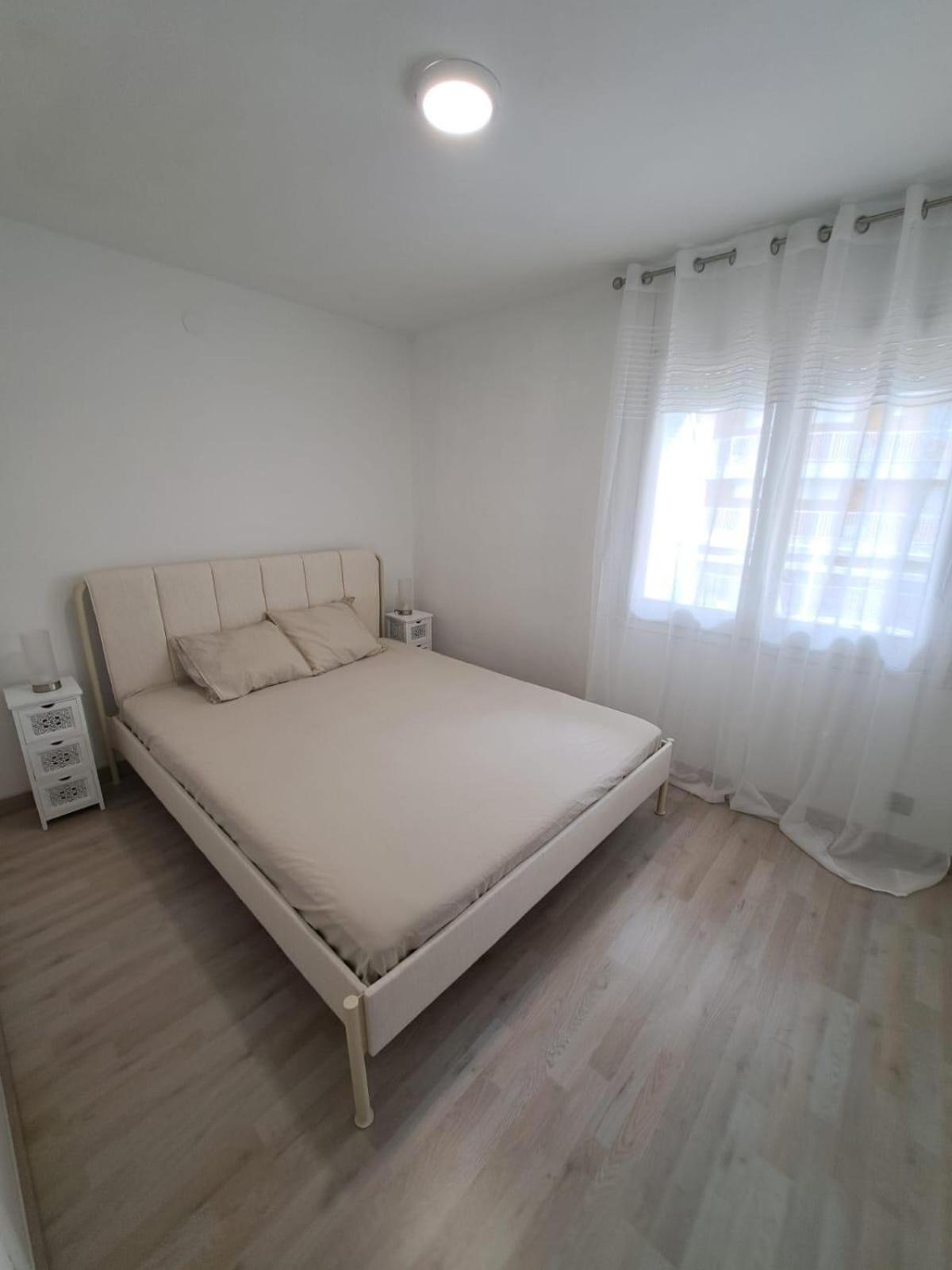 Bahia Dorada Lägenhet Salou Exteriör bild